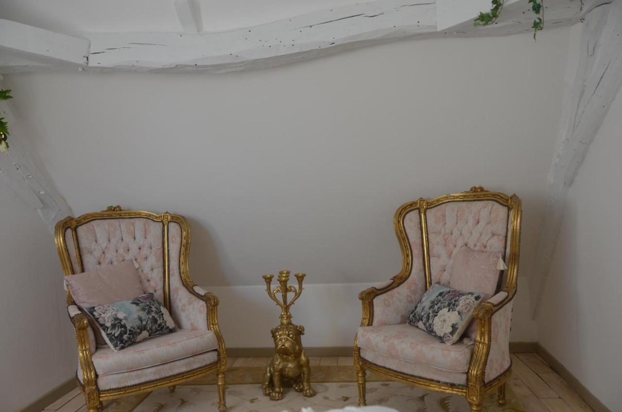 Le Murmure Des Fees Issigeac Екстериор снимка